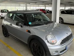 Grau Gebraucht 2009 Mini Cooper Kleinwagen | 7.000 € (Guter Preis)