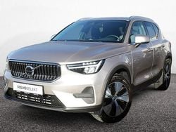 Silber / bright silber (metallic) Gebraucht 2022 Volvo XC40 Plus SUV | 29.820 € (Guter Preis)