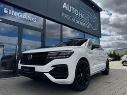 Pure white Gebraucht 2021 VW Touareg R-line SUV | 52.490 € (Guter Preis)