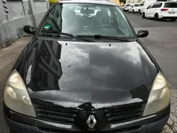 Schwarz Gebraucht 2005 Renault Clio II Kleinwagen | 1.500 €