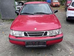 Rot Gebraucht 1998 Saab 900 Kleinwagen | 999 €