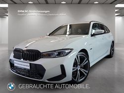 Weiß Gebraucht 2022 BMW 330e M Sport Kombi | 34.780 € (Fairer Preis)