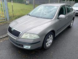 Grau Gebraucht 2007 Skoda Octavia Limousine | 3.750 € (Fairer Preis)