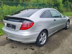 Brillantsilber metalliclack Gebraucht 2003 Mercedes C220 Coupé | 3.333 € (Fairer Preis)