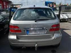 Silber Gebraucht 2006 Mercedes B180 Van / Kleinbus | 2.300 € (Fairer Preis)
