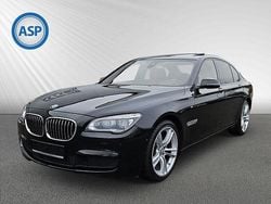 Schwarz (black sapphire metallic) Gebraucht 2015 BMW 730 M Sport Limousine | 26.290 € (Superpreis)