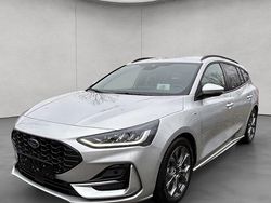 Grau Gebraucht 2024 Ford Focus ST-Line X Kombi | 22.950 € (Superpreis)