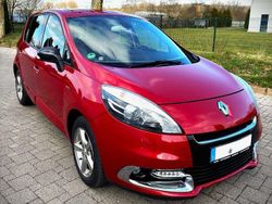 Rot Gebraucht 2013 Renault Scénic III Bose Edition Van / Kleinbus | 4.900 € (Guter Preis)