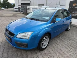 Blau Gebraucht 2005 Ford Focus Titanium Limousine | 3.480 € (Fairer Preis)