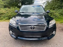 Grau Gebraucht 2012 Toyota RAV4 SUV | 7.800 € (Fairer Preis)