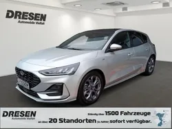 Silber Gebraucht 2024 Ford Focus ST-Line X Limousine | 26.980 € (Guter Preis)