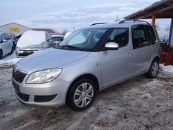 Silber Gebraucht 2013 Skoda Roomster Plus Edition Van / Kleinbus | 3.000 € (Superpreis)