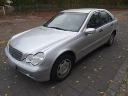 Grau Gebraucht 2002 Mercedes C180 Limousine | 1.100 € (Superpreis)