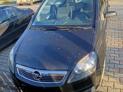 Schwarz Gebraucht 2005 Opel Zafira Limousine | 1.300 € (Superpreis)