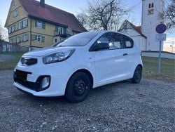 Weiß Gebraucht 2012 Kia Picanto Attract Kleinwagen | 3.950 € (Fairer Preis)