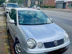 Grau Gebraucht 2003 VW Polo Kleinwagen | 950 € (Fairer Preis)