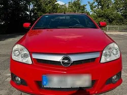 Rot Gebraucht 2005 Opel Tigra Cabrio | 1.700 € (Fairer Preis)