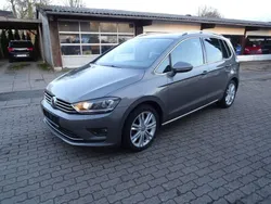 Grau Gebraucht 2015 VW Golf Sportsvan Highline Van / Kleinbus | 13.990 € (Fairer Preis)