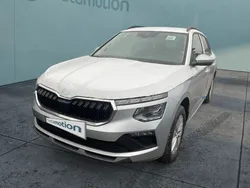 Grau Gebraucht 2025 Skoda Kamiq Selection SUV | 25.995 € (Fairer Preis)