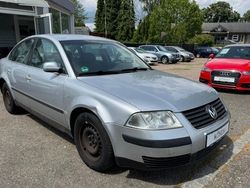 Silber Gebraucht 2001 VW Passat Basis Limousine | 1.200 € (Superpreis)