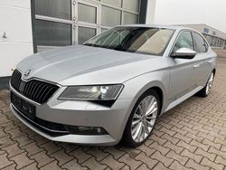 Silber Gebraucht 2017 Skoda Superb Style Limousine | 17.500 € (Etwas zu teuer)