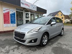 Grau Gebraucht 2014 Peugeot 5008 Active Van / Kleinbus | 5.950 € (Fairer Preis)