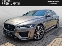 Silber Gebraucht 2023 Jaguar XE R-Dynamic Limousine | 50.395 € (Teuer)