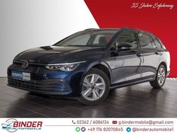 Blau Gebraucht 2022 VW Golf VIII Life Kombi | 16.900 € (Guter Preis)