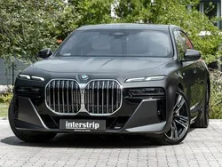 Frozen deep grey metallic Gebraucht 2023 BMW 750e M Sport Limousine | 97.990 € (Fairer Preis)