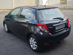 Schwarz Gebraucht 2013 Toyota Yaris Life Kleinwagen | 8.499 € (Fairer Preis)