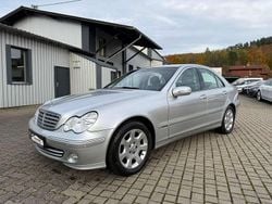 Brillantsilber metalliclack Gebraucht 2004 Mercedes C200 Limousine | 7.399 € (Teuer)