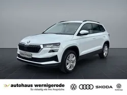 Moonweiß metallic Gebraucht 2024 Skoda Karoq SE L SUV | 33.940 € (Fairer Preis)