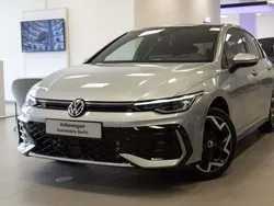 Silber Neu 2025 VW Golf VIII R-line Limousine | 45.594 €