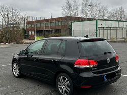 Schwarz Gebraucht 2009 VW Golf VI Kleinwagen | 5.300 €