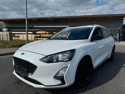 Weiß Gebraucht 2019 Ford Focus Cool & Connect Kombi | 10.900 € (Guter Preis)
