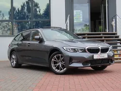 Mineralgrau metallic Gebraucht 2020 BMW 318 Sport Line Kombi | 23.900 € (Fairer Preis)