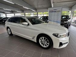 Mineralweiss Gebraucht 2023 BMW 520 Sport Line Kombi | 33.999 € (Guter Preis)