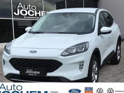 Weiß Gebraucht 2021 Ford Kuga Cool & Connect SUV | 23.633 € (Guter Preis)
