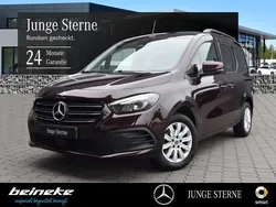 Rot Gebraucht 2024 Mercedes T180 Progressive Van / Kleinbus | 29.690 € (Fairer Preis)
