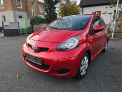 Rot Gebraucht 2010 Toyota Aygo Kleinwagen | 2.490 € (Fairer Preis)