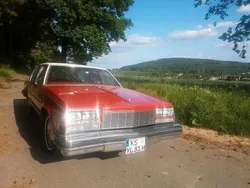 Rot Gebraucht 1977 Buick Le Sabre Limousine | 11.500 €