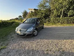 Gebraucht 2008 Mercedes B180 Van / Kleinbus | 1.400 € (Teuer)