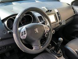 Schwarz Gebraucht 2008 Peugeot 4007 SUV | 3.800 €