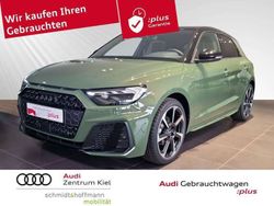 Distriktgrün metallic mythosschwarz metallic Gebraucht 2024 Audi A1 Sportback S-Line Kleinwagen | 29.980 € (Teuer)