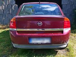 Rot Gebraucht 2003 Opel Vectra Limousine | 1.300 € (Guter Preis)