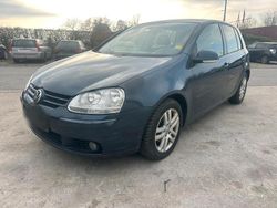 Grau Gebraucht 2006 VW Golf Edition Limousine | 2.499 € (Fairer Preis)