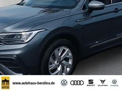 Grau Gebraucht 2024 VW Tiguan Allspace Life SUV | 38.444 € (Superpreis)