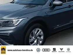 Grau Gebraucht 2024 VW Tiguan Allspace Life SUV | 38.444 € (Superpreis)