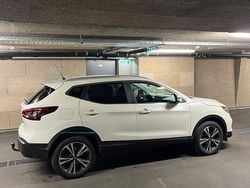 Weiß Gebraucht 2020 Nissan Qashqai N-Motion SUV | 17.500 € (Fairer Preis)