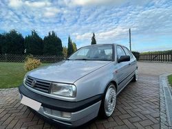 Grau Gebraucht 1993 VW Vento Limousine | 6.500 €